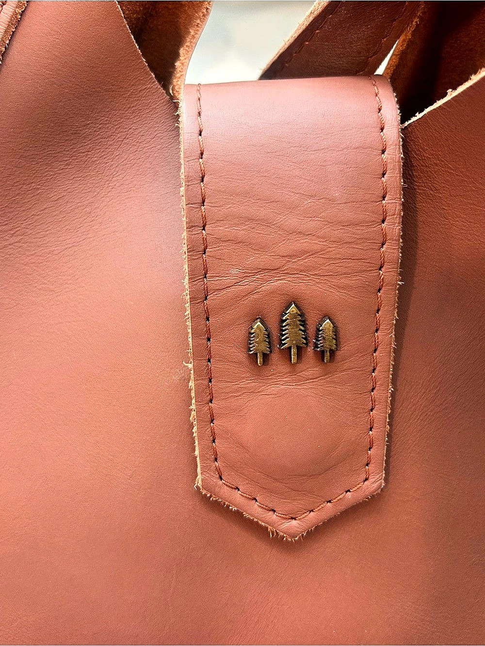 Portland Leather Sunkissed Flora Shoulder Bag - Picture 4 of 15